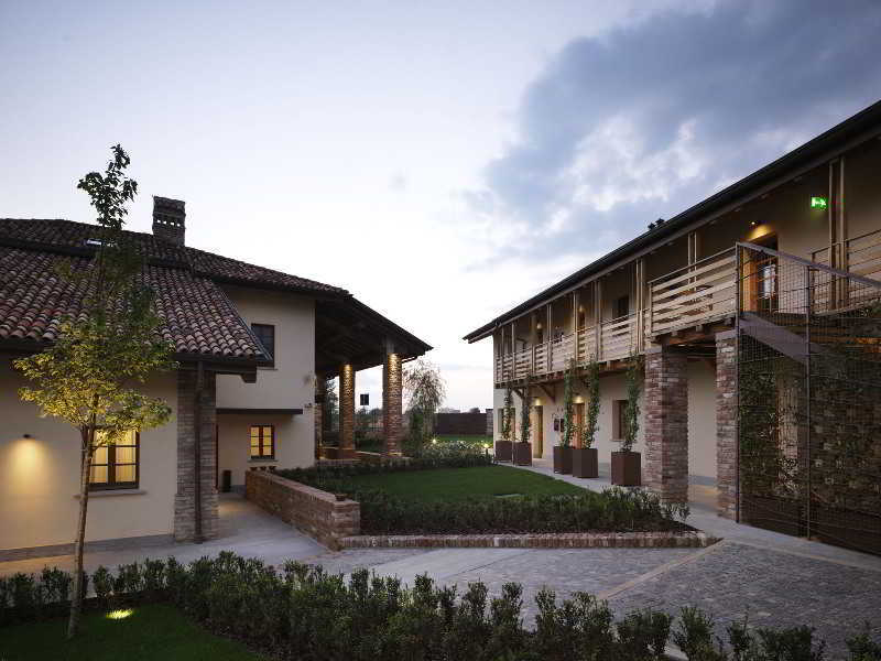 Hotel Mulino Grande Cusago ภายนอก รูปภาพ